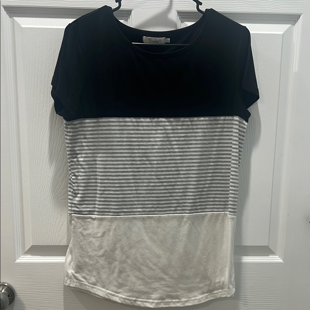 Vince Black and Gray Short Sleeve T-Shirt